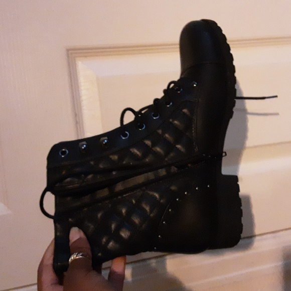 G by Guess boots - Picture 2 of 10